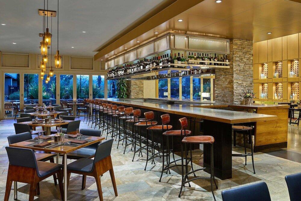 Foto de restauración de Hotel The Westin Verasa Napa