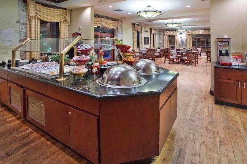 Foto general de Staybridge Suites Savannah Historic District, an IHG Hotel