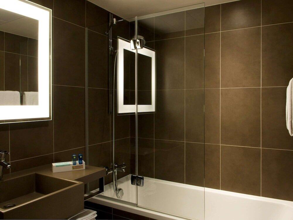 Foto de una habitación de Hotel Novotel Lille Aéroport