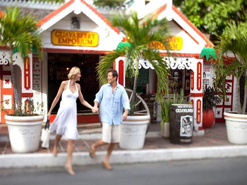 Foto general de Holland House Beach Hotel