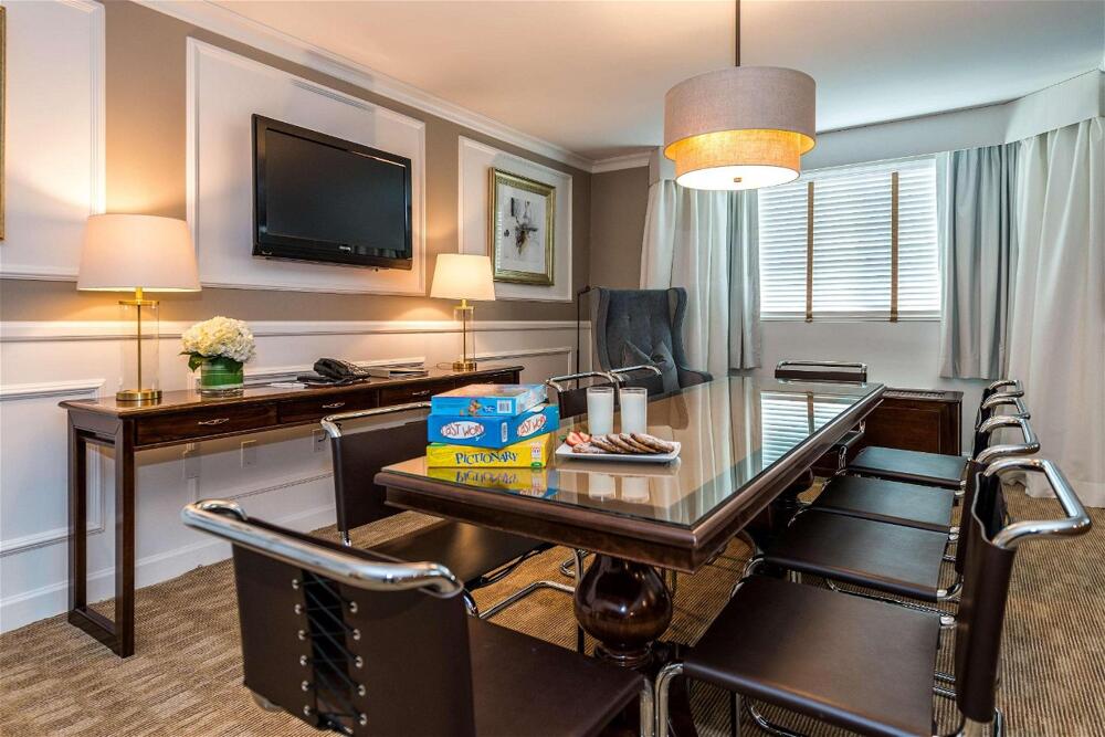 Foto de una habitación de Garden City Hotel