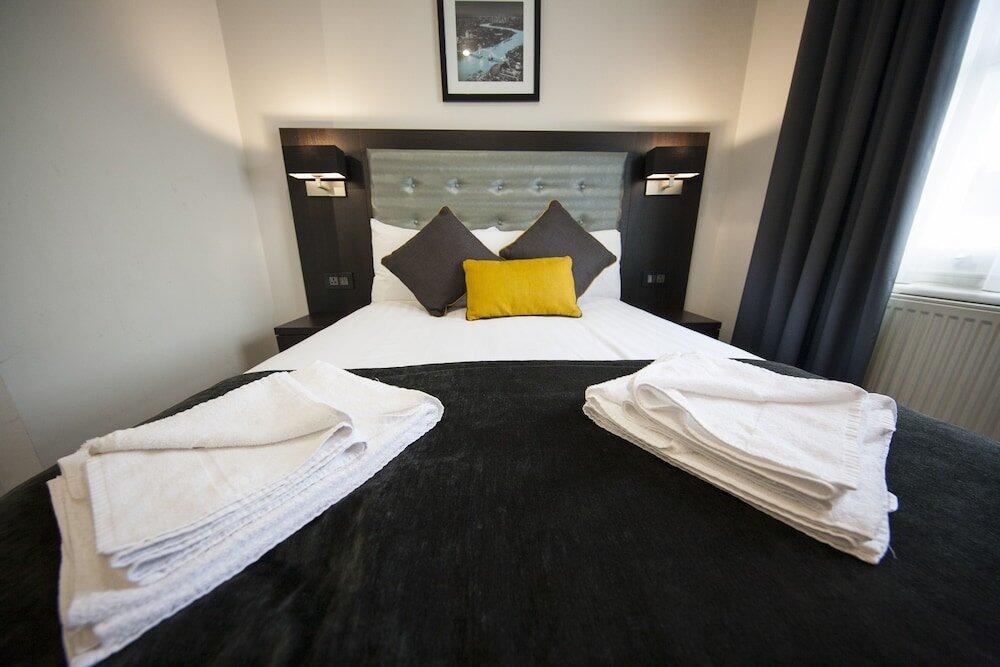 Foto de una habitación de Hotel St George&amp;#039;s Inn Victoria