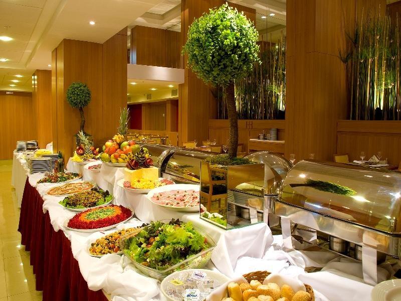 Foto de restauración de Hotel Atlântico Business Centro