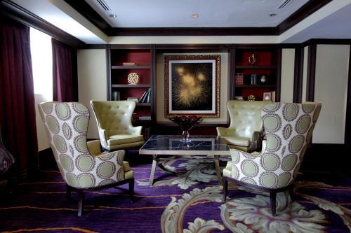 Foto de los servicios de The Churchill Hotel Near Embassy Row