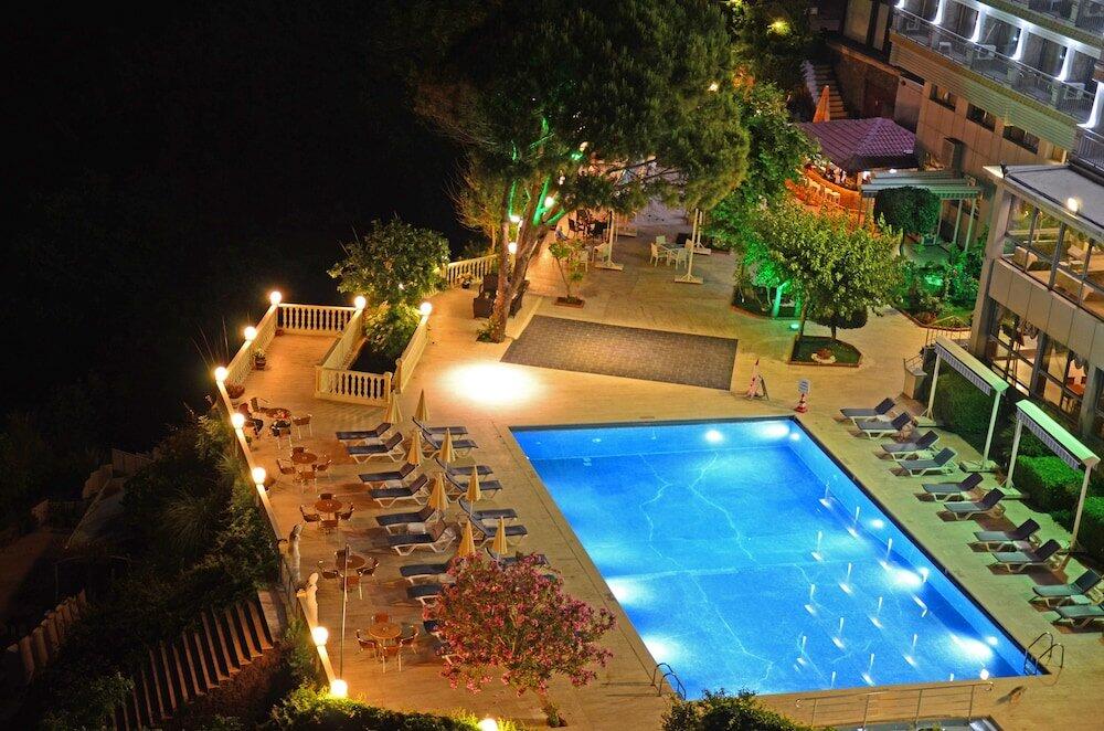 Foto de los servicios de Hotel Lara Otel