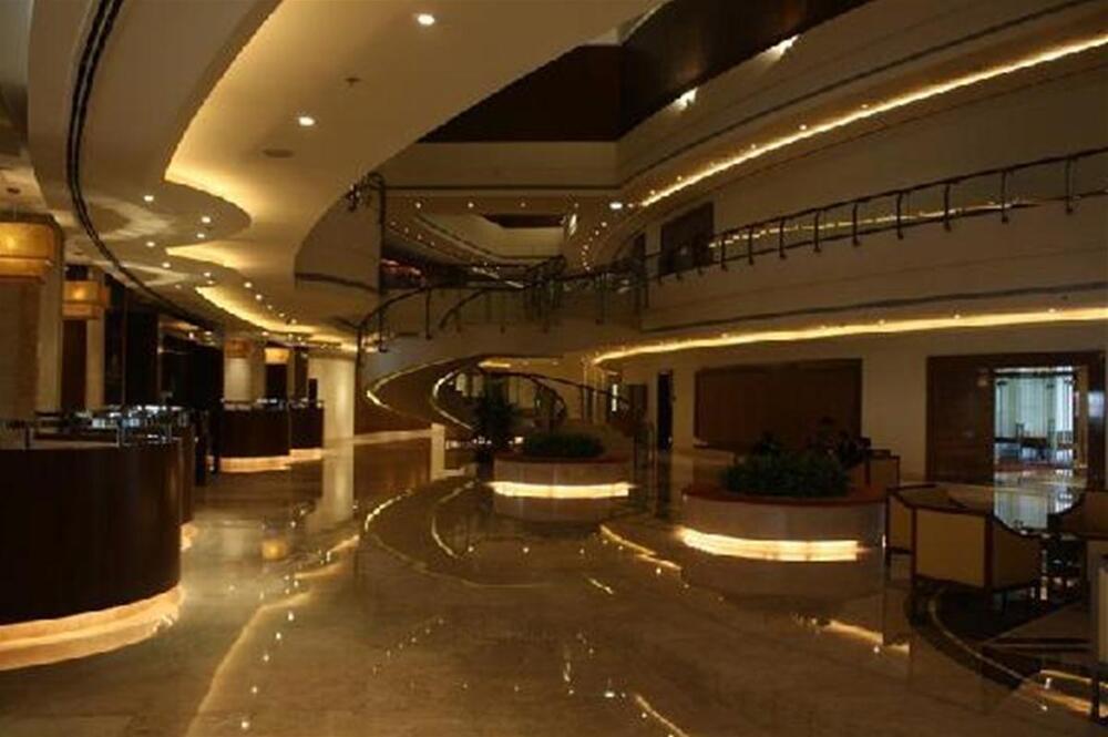 Foto general de Hotel Khalidiya Palace Rayhaan by Rotana