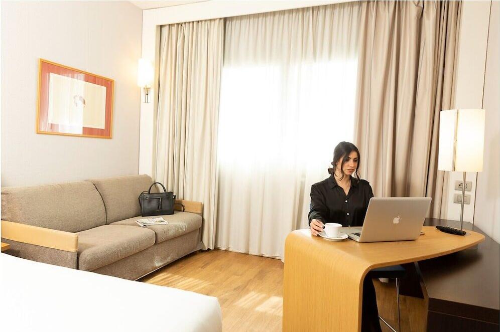 Foto de una habitación de Hotel Novotel Caserta Sud