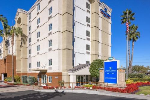 Foto general de Candlewood Suites Anaheim - Resort Area, an IHG Hotel