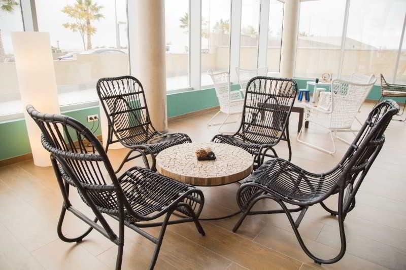 Foto general de B&amp;amp;B Hotel Barcelona Viladecans