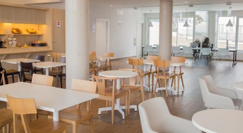 Foto general de B&amp;amp;B Hotel Barcelona Viladecans