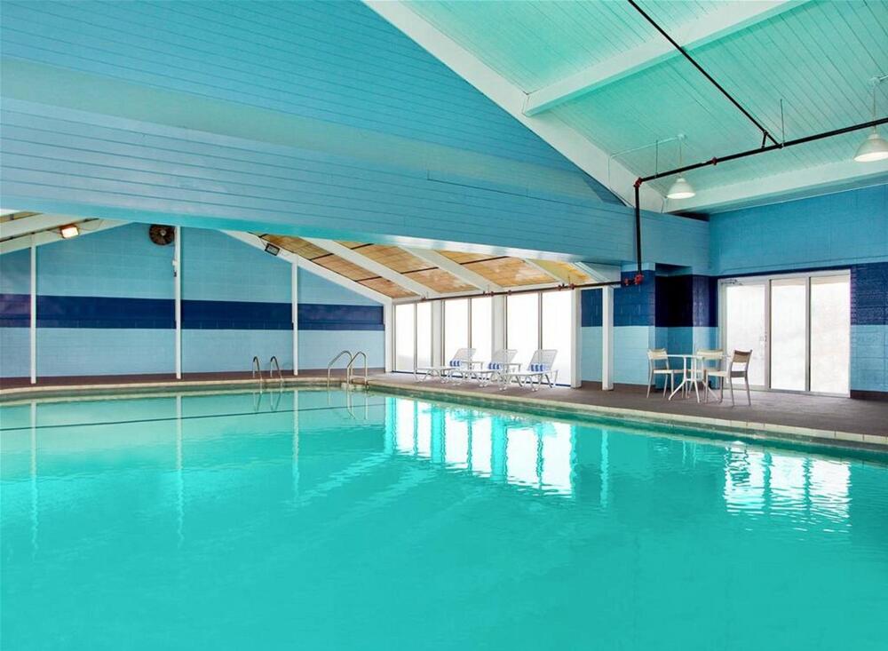 Foto general de Hotel Four Points by Sheraton Cleveland Airport