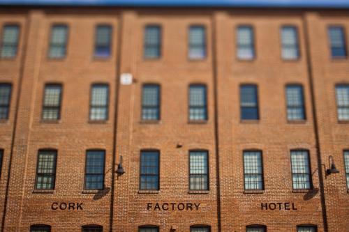 Foto del exterior de Cork Factory Hotel