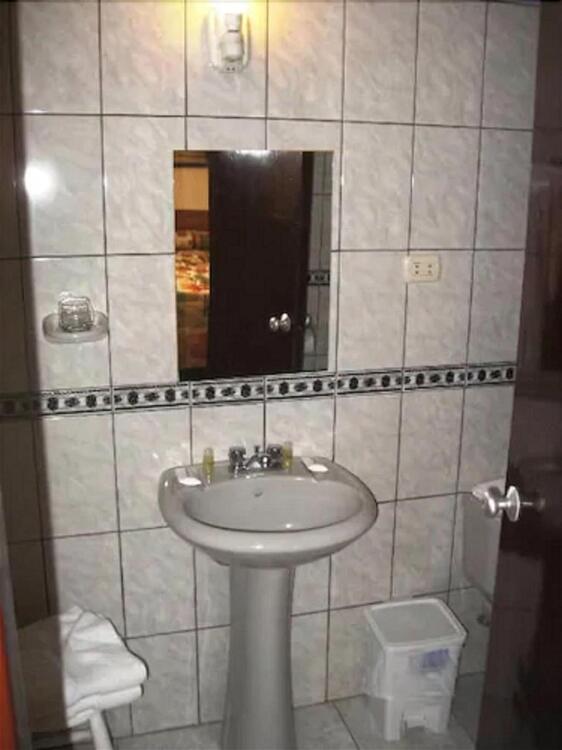 Foto del baño de DM Hoteles Ayacucho