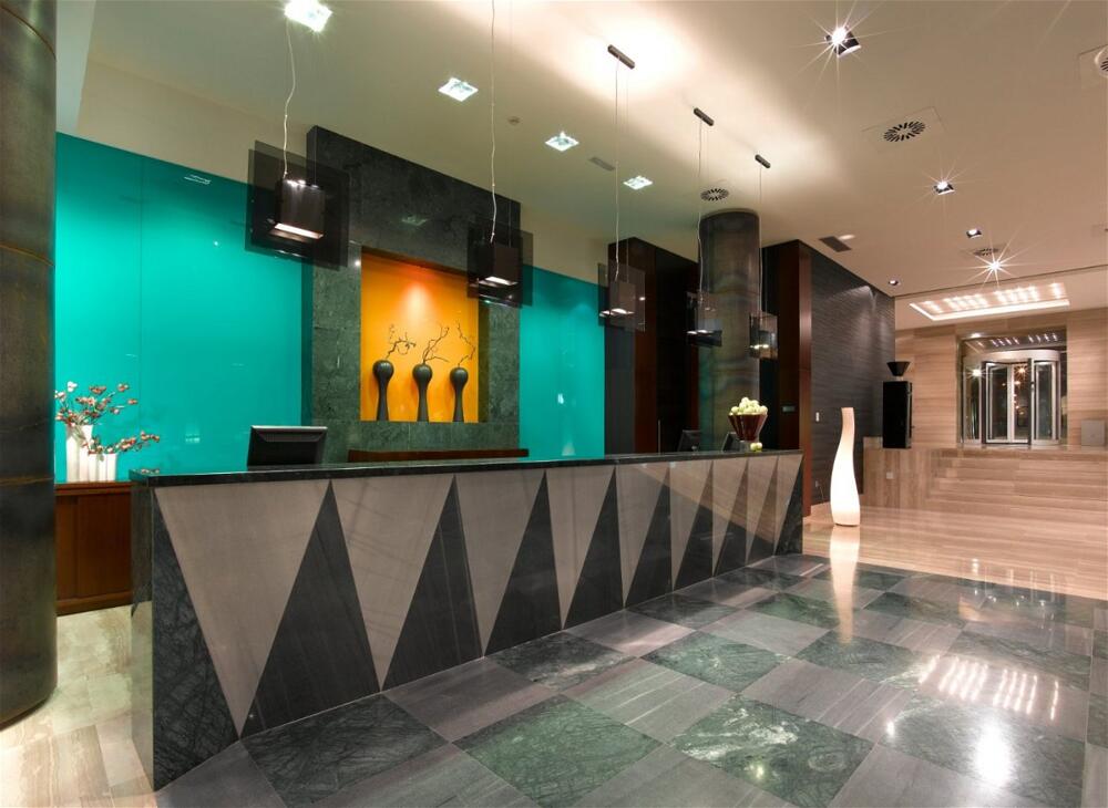 Foto general de Hotel Macià Real De La Alhambra