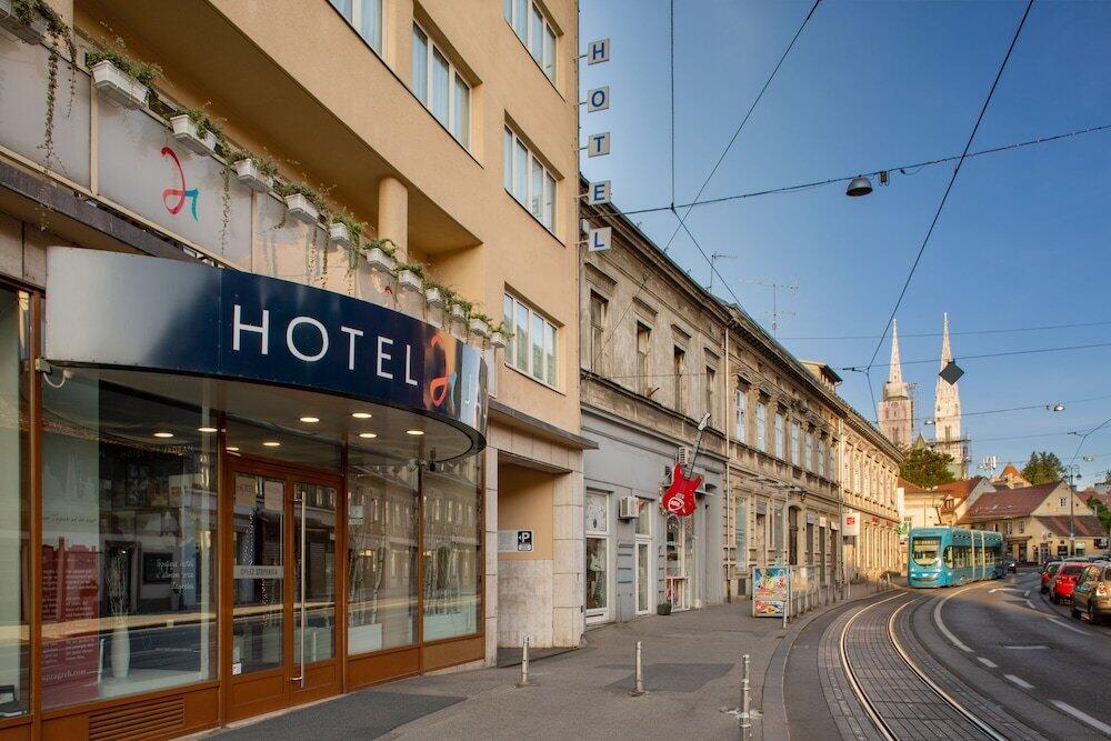 Foto del exterior de Hotel Jadran
