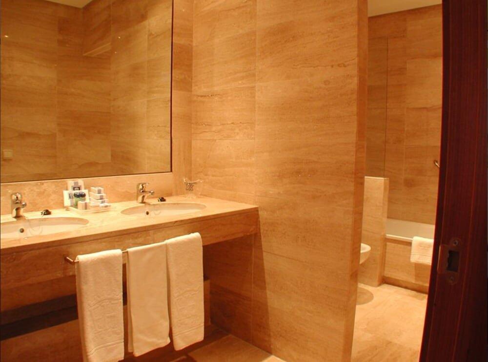 Foto del baño de Extremadura Hotel