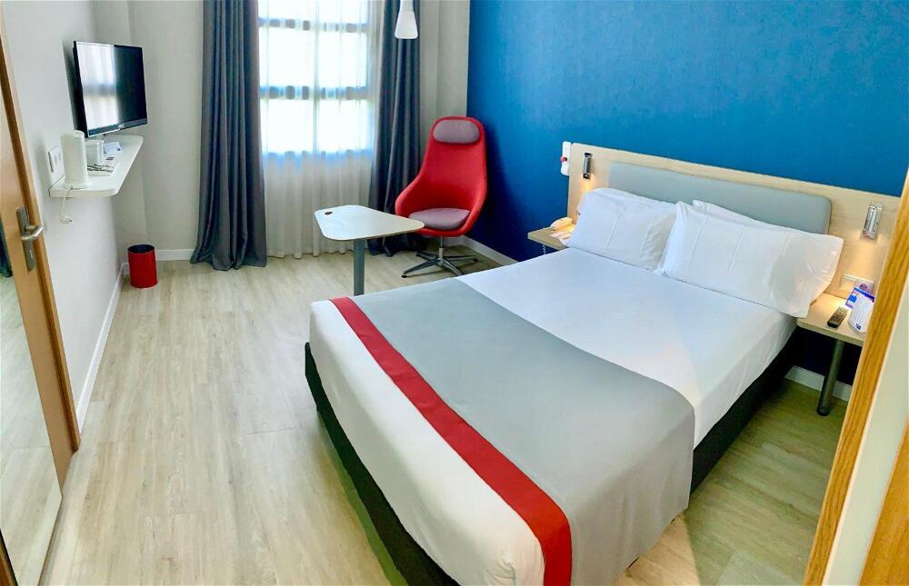 Foto de una habitación de Holiday Inn Express Ciudad de las Ciencias, an IHG Hotel