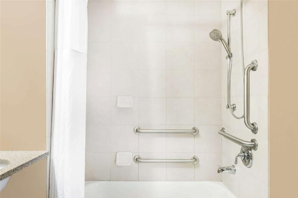 Foto del baño de Hotel Inn at Lancaster / PA Dutch Country