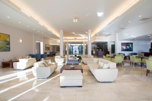 Foto de las zonas nobles de Complejo Porto Galini Seaside Resort &amp;amp; Spa