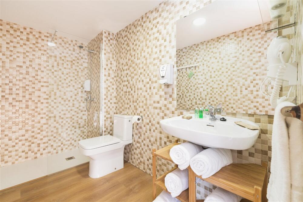 Foto del baño de Apartaments Els Llorers