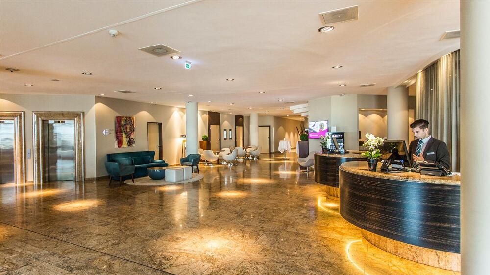 Foto general de Mövenpick Hotel Lausanne