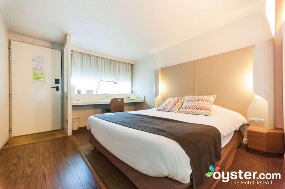 Foto de una habitación de Hotel Campanile Biarritz