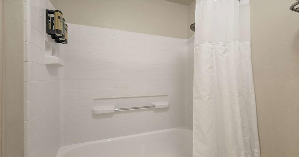 Foto del baño de Best Western Plus Orchid Hotel &amp;amp; Suites