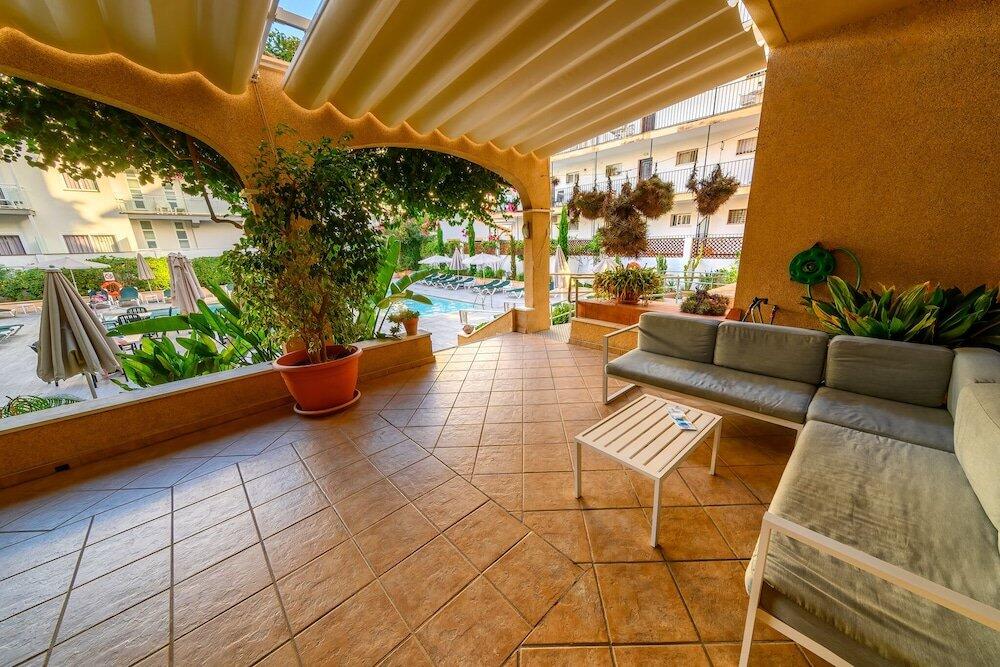 Foto del exterior de Apartamentos Isla del Sol