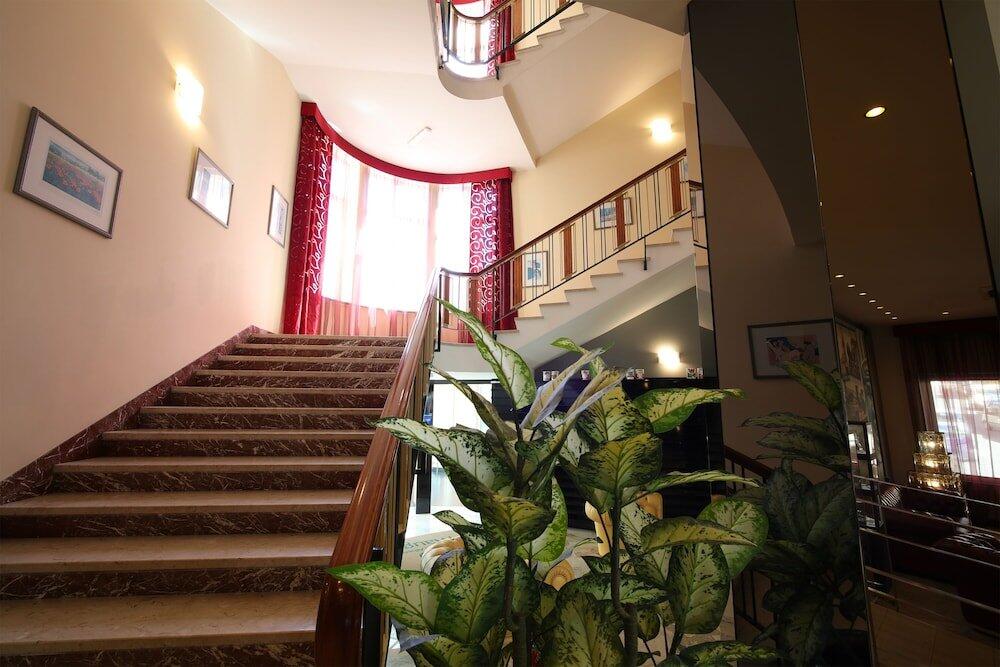 Foto de las zonas nobles de Grande Albergo Maugeri