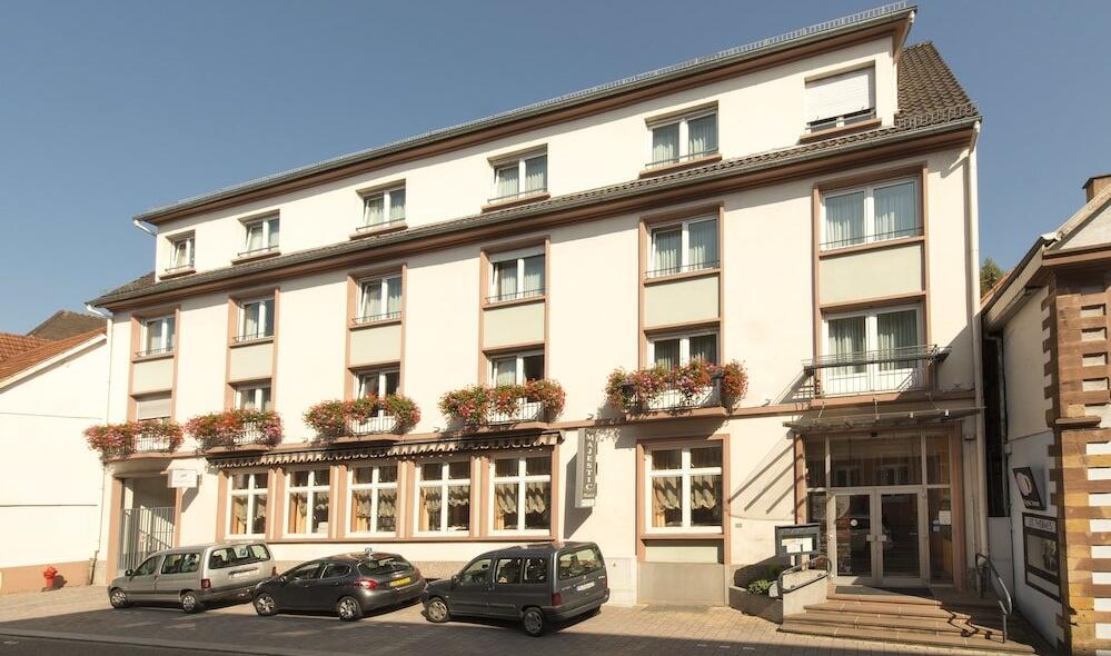 Foto del exterior de Hotel Majestic Alsace - Strasbourg Nord