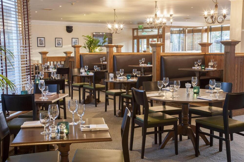 Foto de restauración de Holiday Inn York, an IHG Hotel