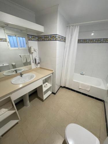 Foto del baño de Apartamentos Bahia
