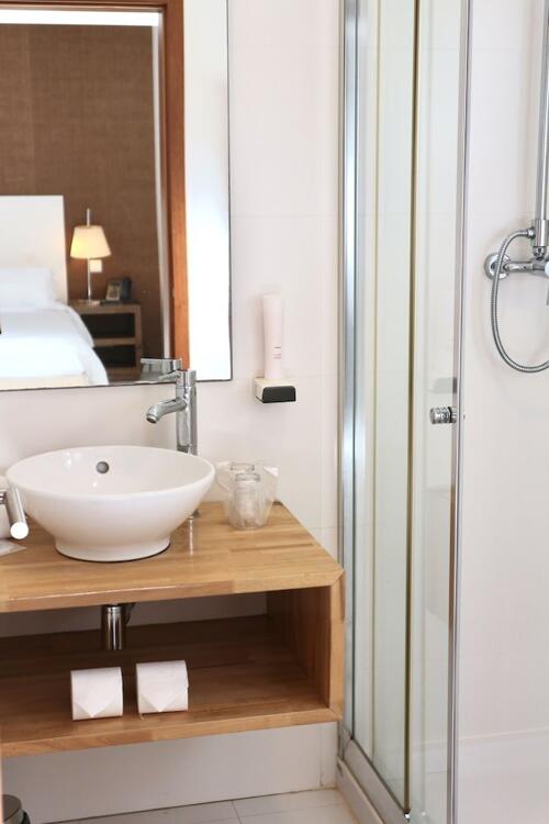 Foto del baño de Amazonia Estoril Hotel