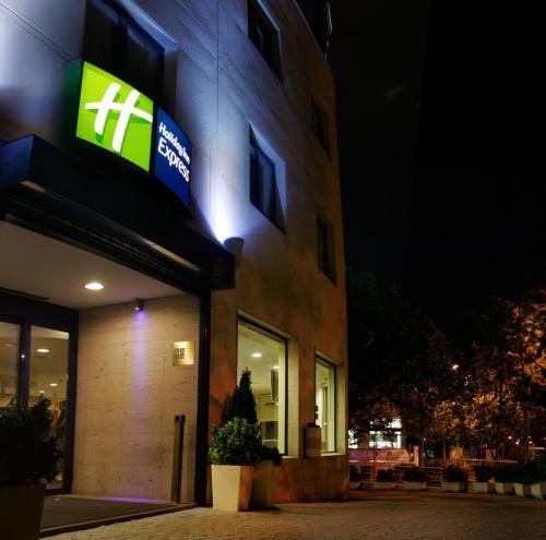 Foto del exterior de Holiday Inn Express San Sebastian de los Reyes, an IHG Hotel