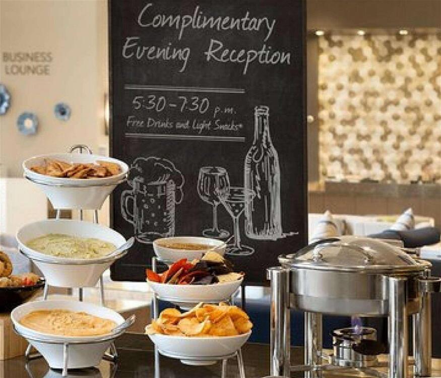 Foto general de Hotel Embassy Suites by Hilton Napa Valley