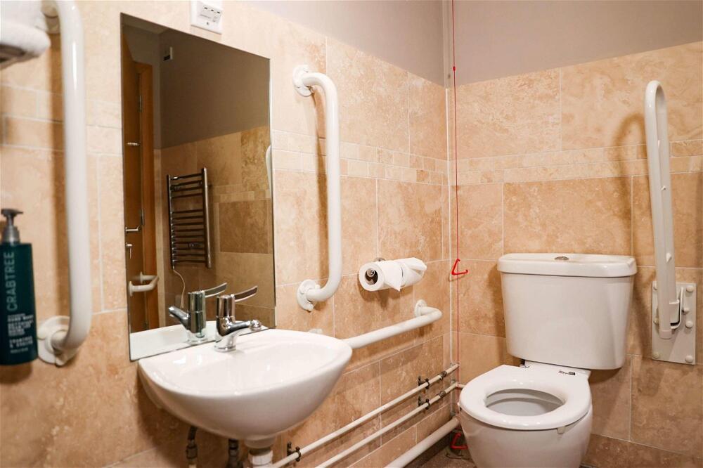 Foto del baño de Hotel DoubleTree by Hilton Milton Keynes