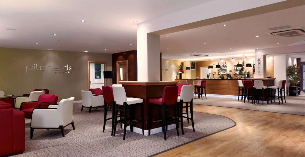Foto de restauración de Hotel DoubleTree by Hilton Milton Keynes