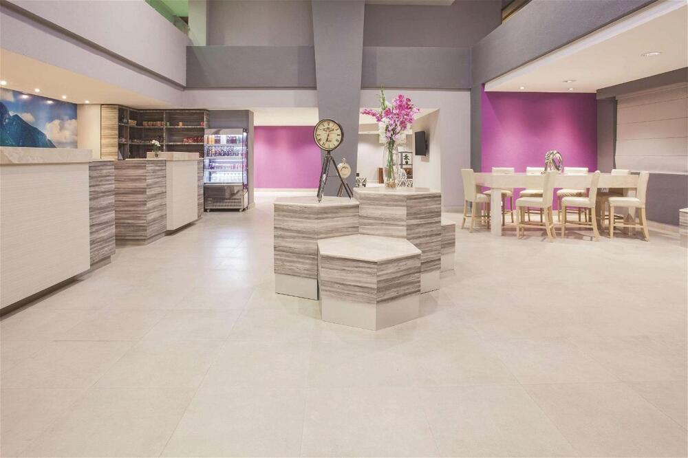 Foto general de CHN Hotel Monterrey Centro, Trademark Collection by Wyndham