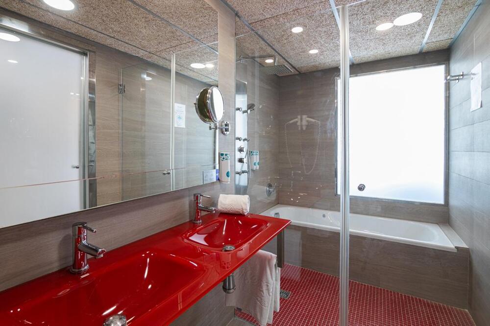 Foto del baño de MarSenses Rosa del Mar Hotel &amp;amp; Spa