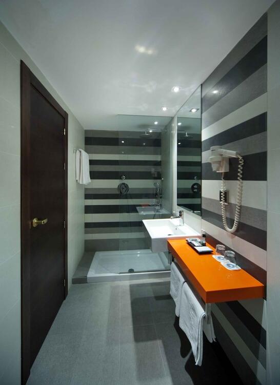 Foto del baño de Hotel Nuevo Torreluz