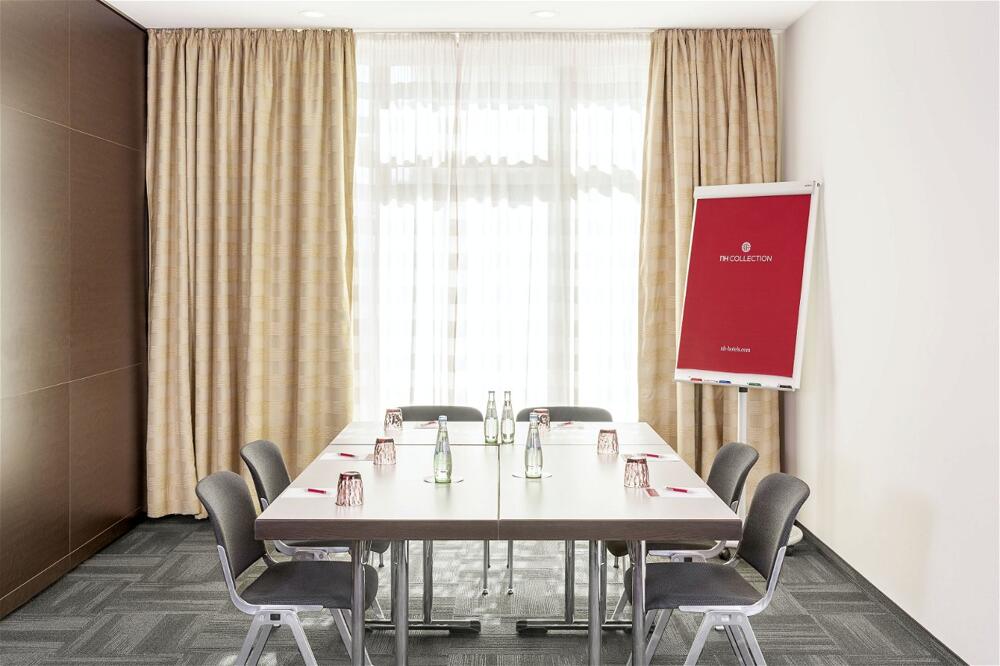 Foto de los servicios de Hotel NH Collection Nürnberg City