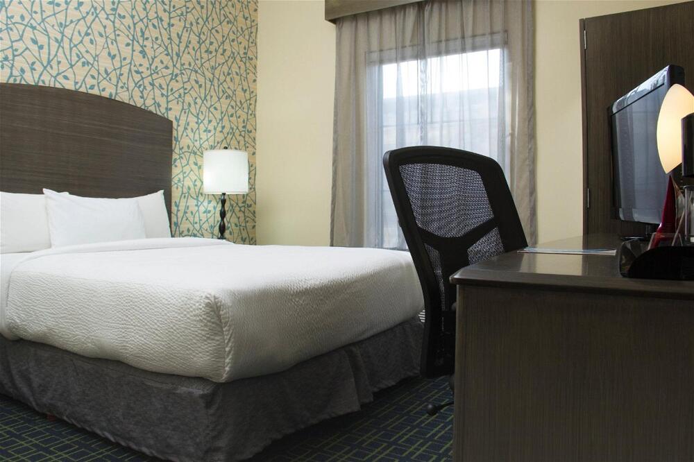 Foto de una habitación de Hotel Fairfield by Marriott Monterrey Airport