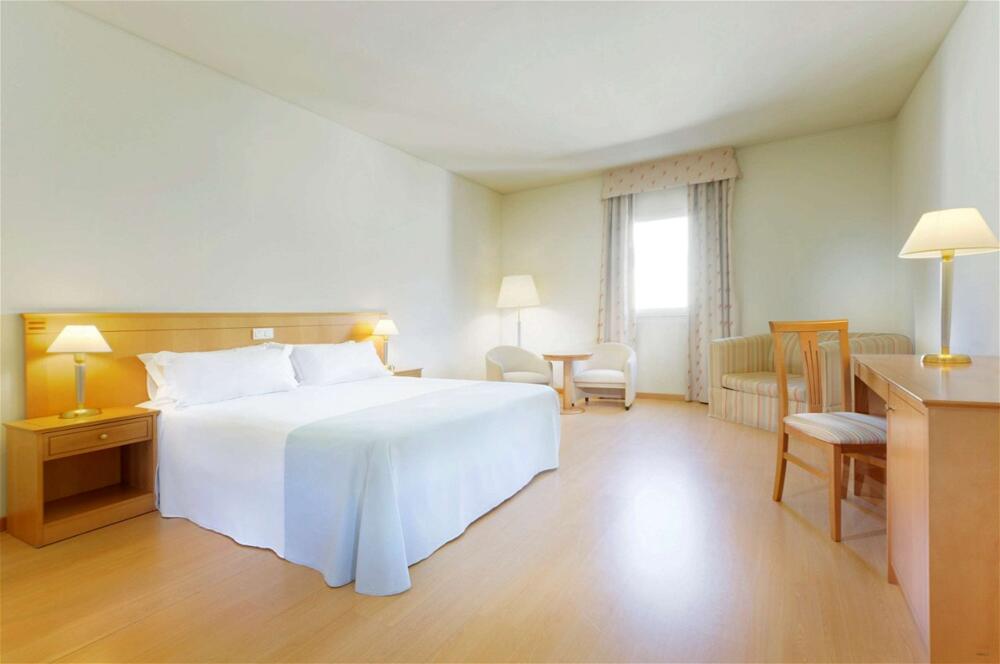 Foto de una habitación de TRYP by Wyndham Porto Centro Hotel