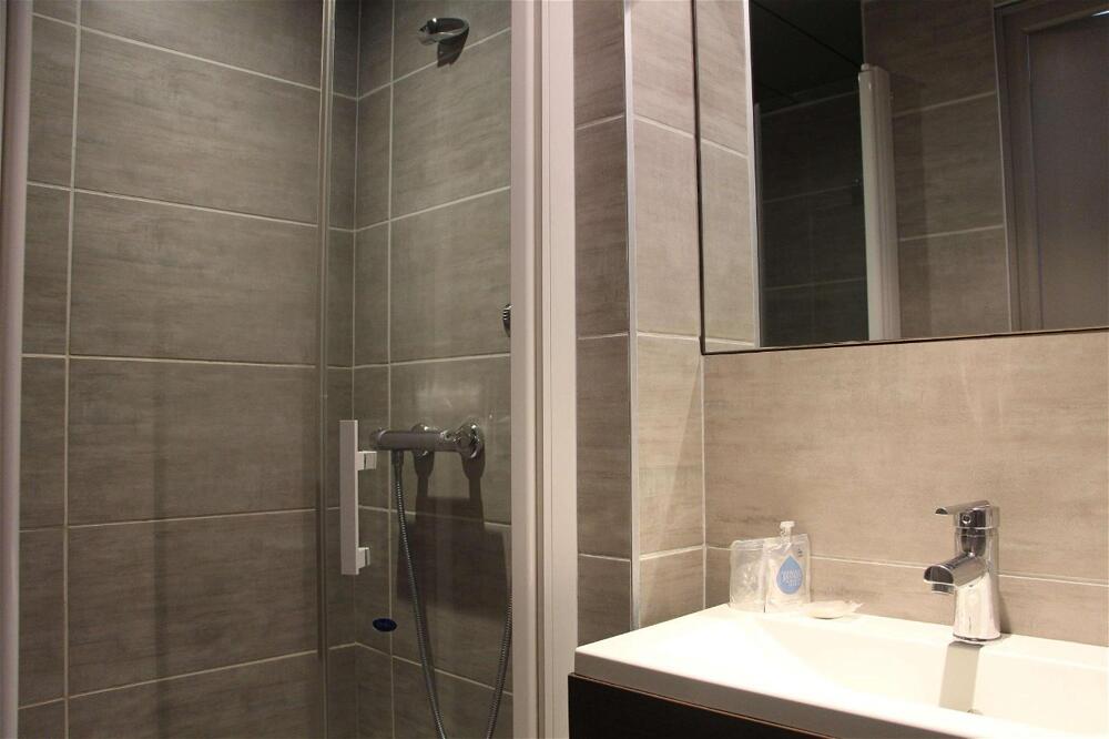 Foto del baño de Kyriad Restaurant Centre Vichy