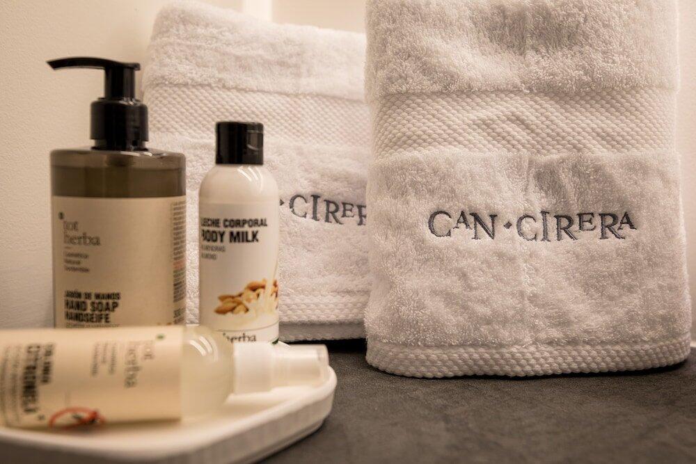 Foto del baño de Hotel Can Cirera