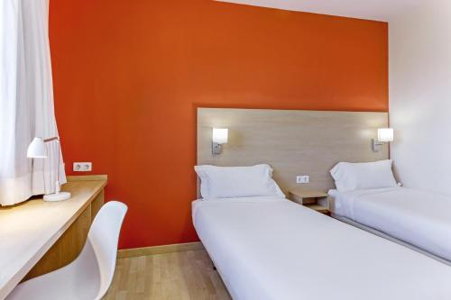 Foto de una habitación de B&amp;amp;B Hotel Las Rozas
