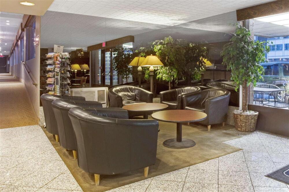 Foto de las zonas nobles de Hotel Travelodge by Wyndham Seattle By The Space Needle
