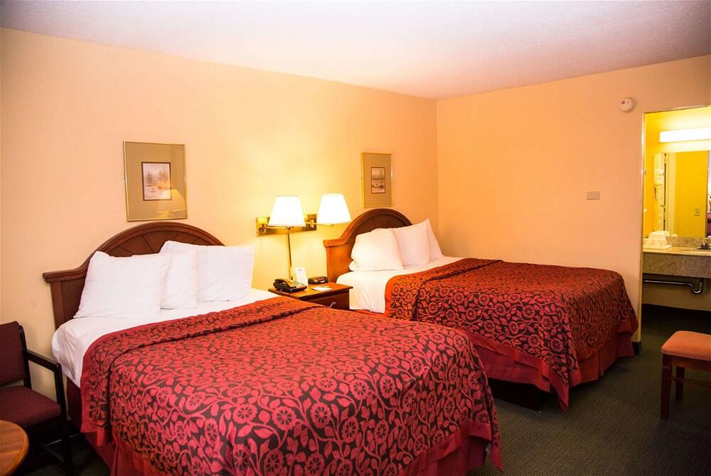 Foto de una habitación de Hotel Days Inn by Wyndham Alexandria South