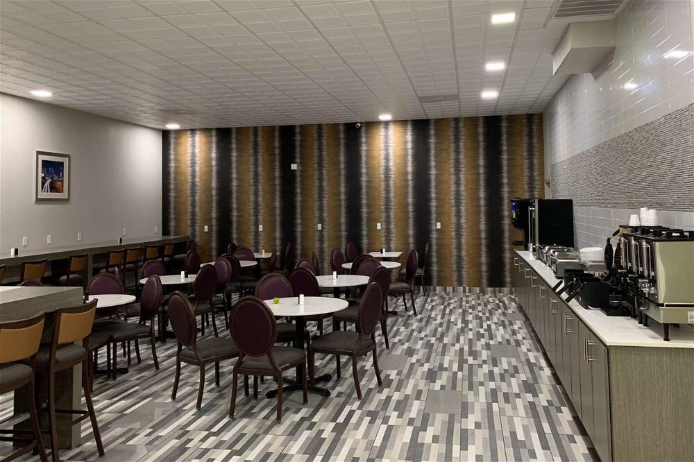 Foto de restauración de Motel Knights Inn Nashville
