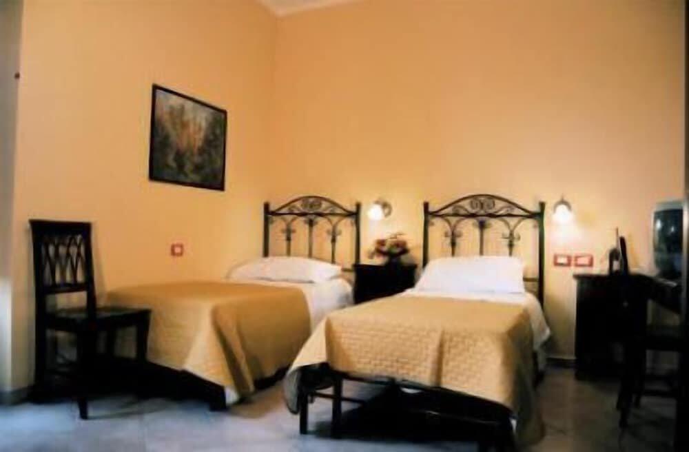 Foto de una habitación de Hotel Columbia